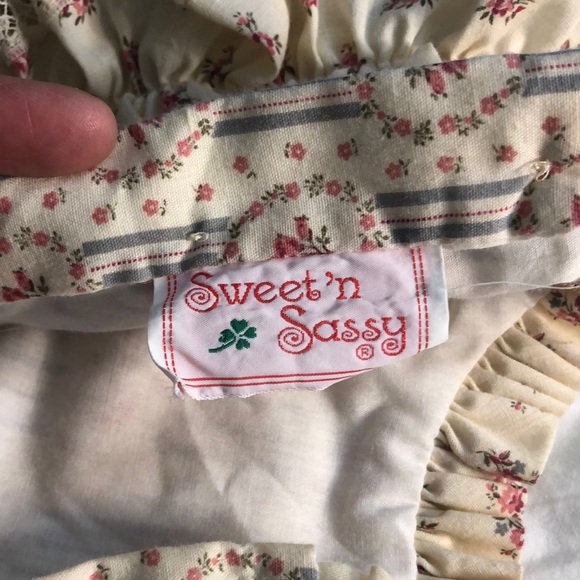 Vintage Sweet N Sassy Floral Dress - Picture 5 of 8